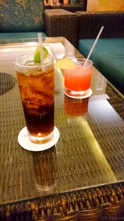 Cocktails in der Pianobar Majestic Colonial Punta Cana
