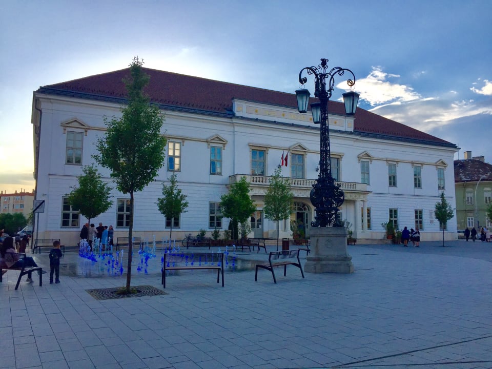 Außenansicht Hotel Magyar Király