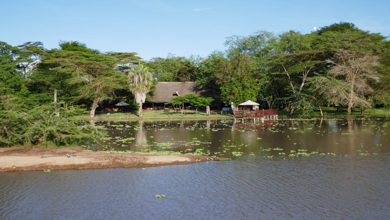 Außenansicht Voyager Ziwani Tented Camp