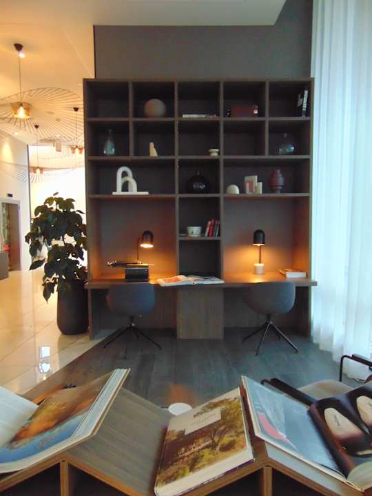 Lobby Radisson RED, Oslo Airport