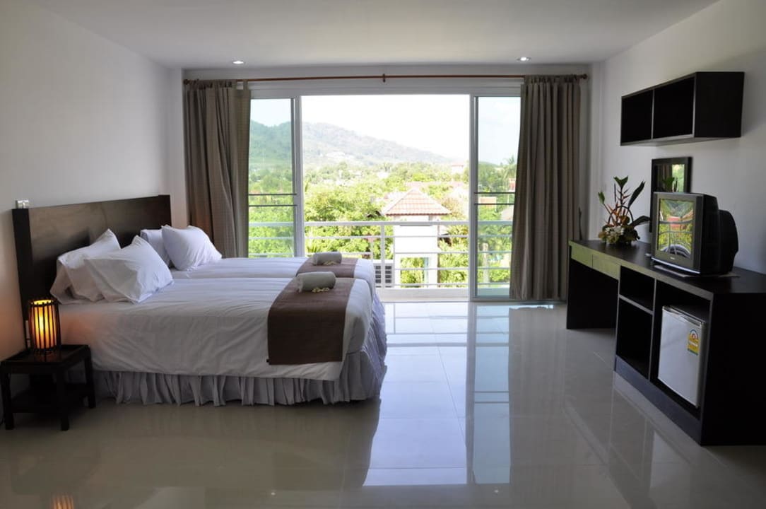 Grand deluxe room  Baan Oui Phuket Guest House