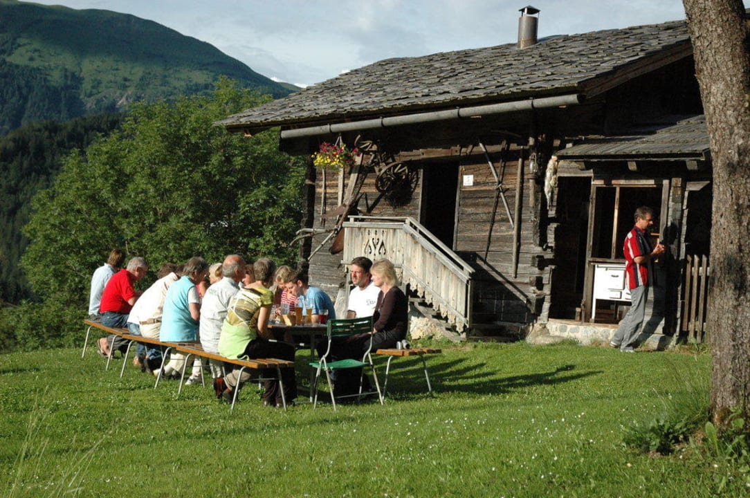 Der Wöchendliche Grillabend Hotel Alpenhof Wolayersee