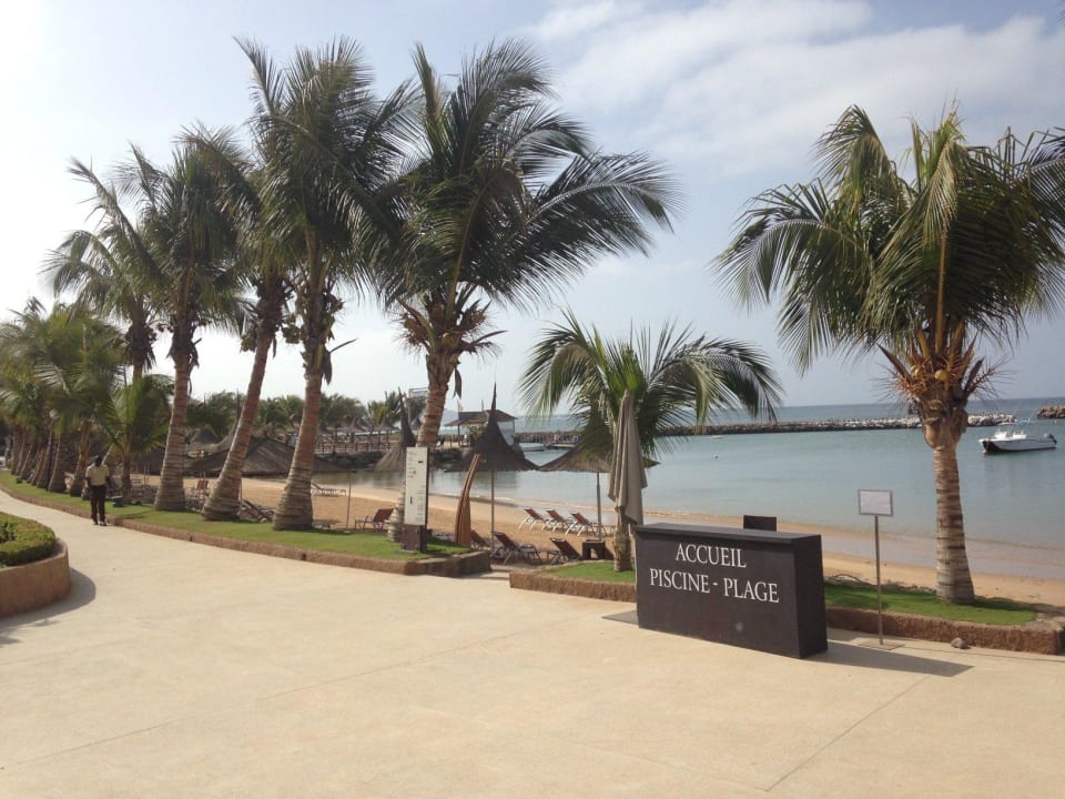 Gartenanlage mit Strandzugang Hotel Terrou Bi
