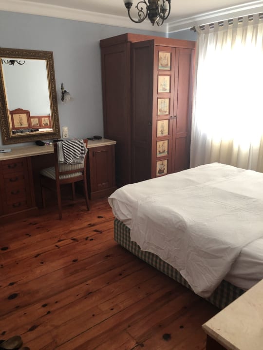 Zimmer Comca Manzara