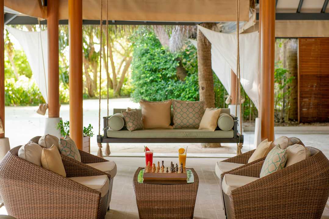 Lobby Baros Maldives Resort