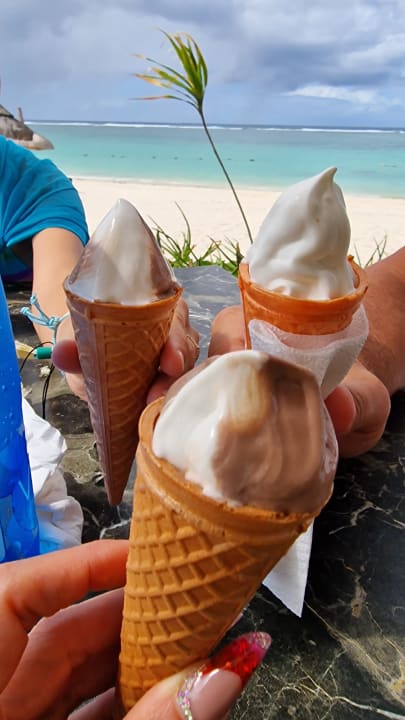 Gastro Crystals Beach Resort Belle Mare, a member of Radisson Individuals