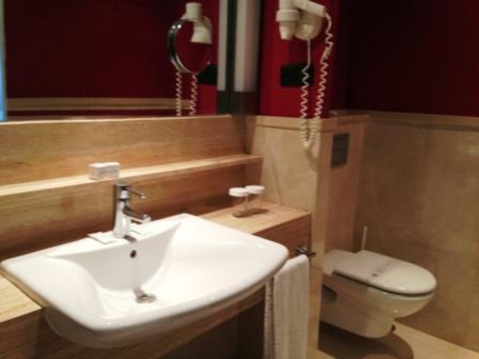Waschtisch & WC Hotel Faro, a Lopesan Collection Hotel
