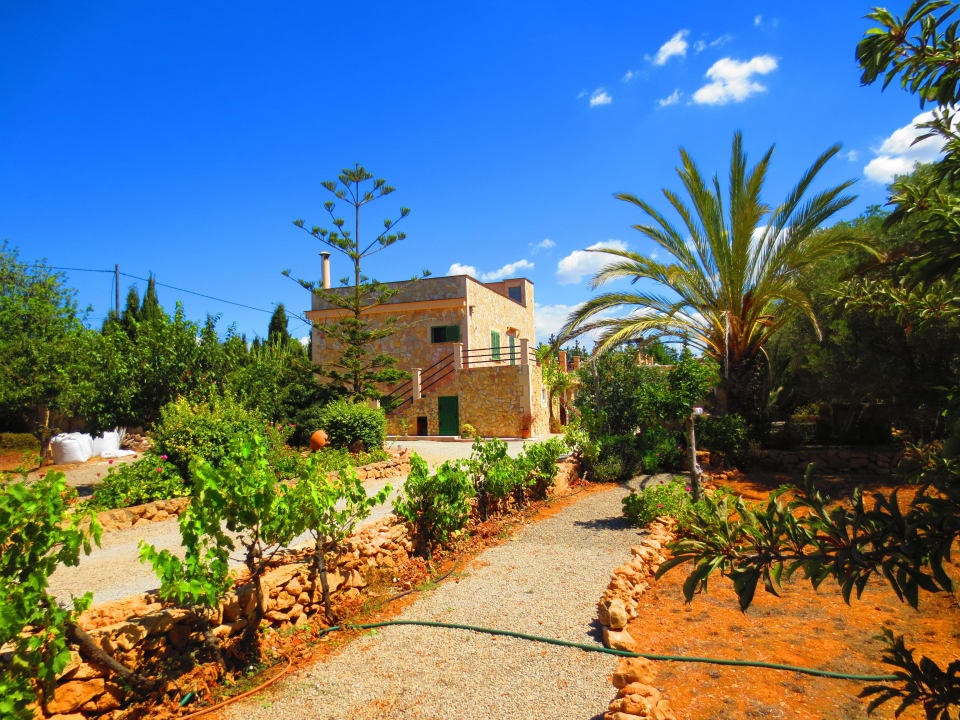 Blick vom Parkplatz zur Finca Fincahotel Son Baro
