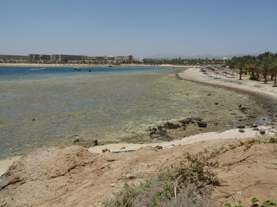 Überblick über den Hotelstrand Brayka Bay Resort