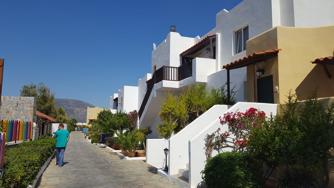 Außenansicht Alexander Beach Hotel & Village Resort