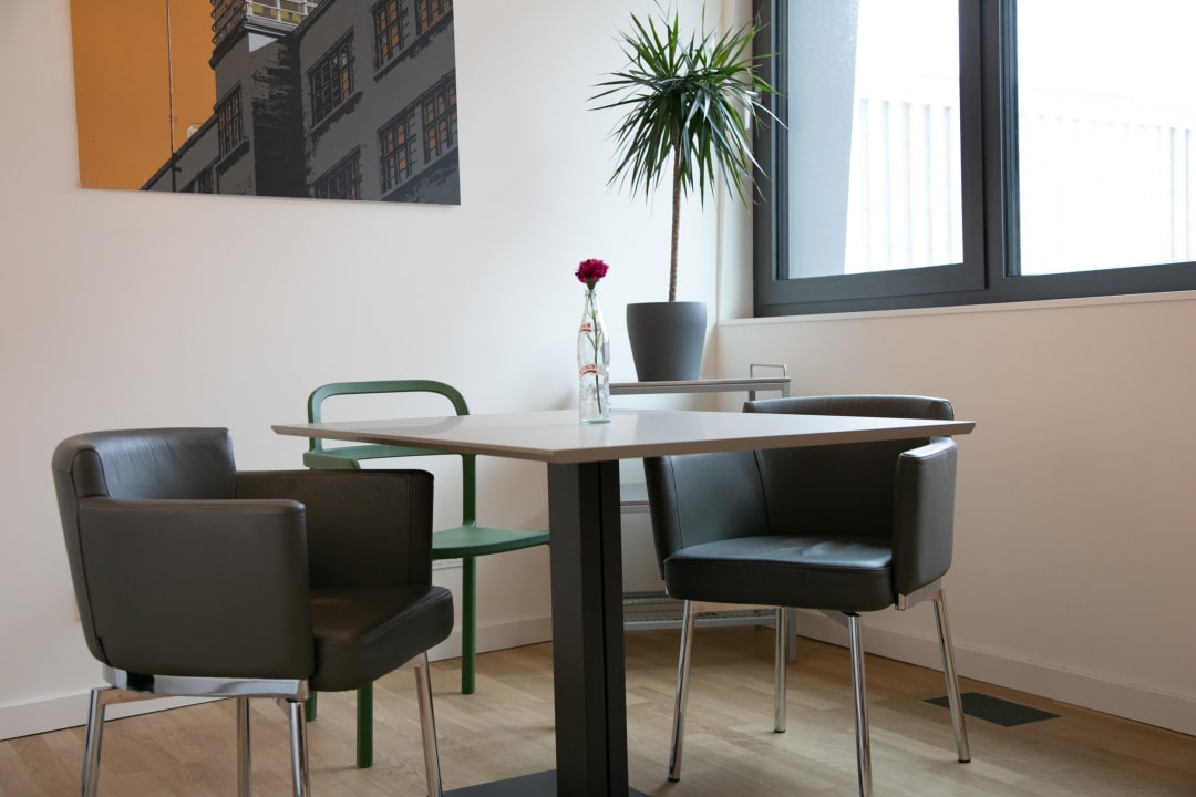 Zimmer Nena Apartment Sapphire by D. Libeskind