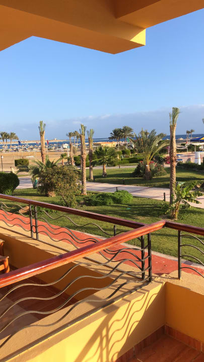 Außenansicht Malikia Resort Abu Dabbab