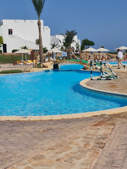 Pool Three Corners Equinox Beach Resort