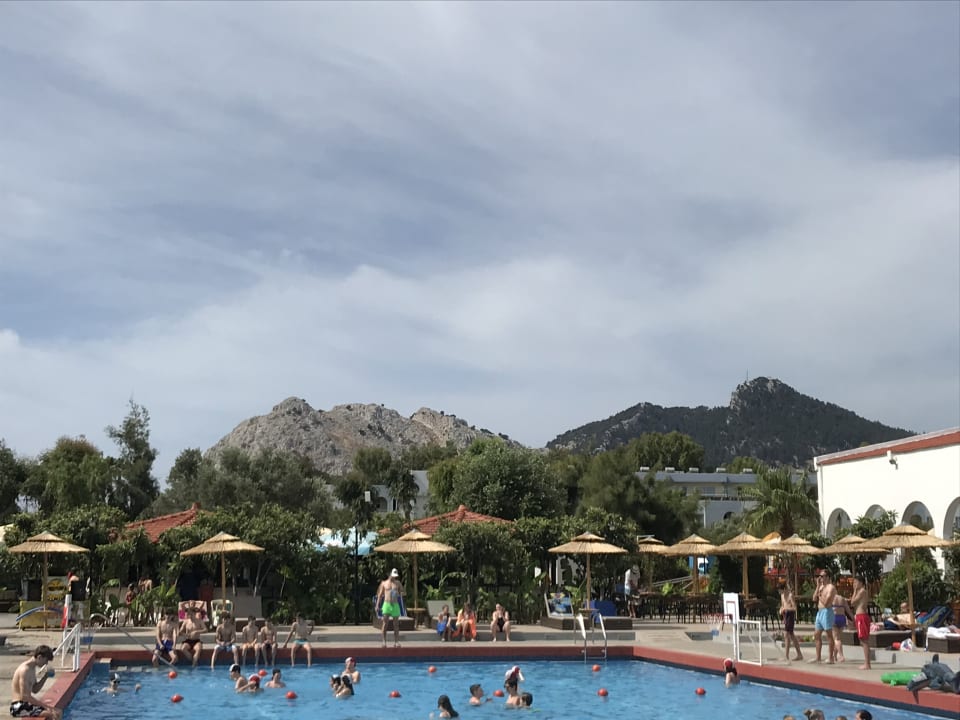 Pool Irene Palace Beach Resort Club alltoura