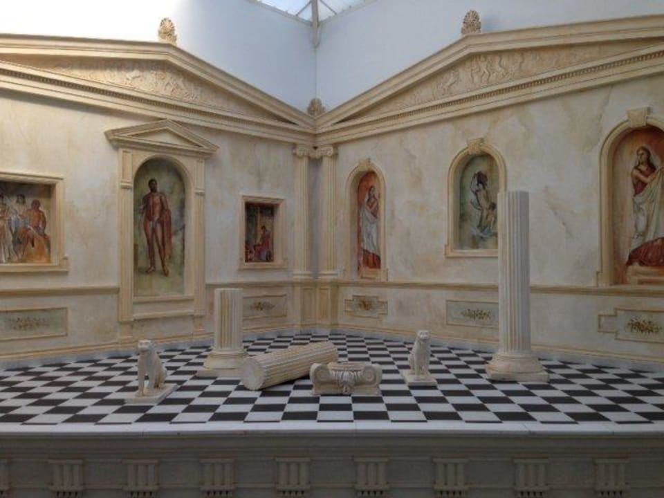 Лестница в ресторан Hotel Royal Myconian Resort & Thalasso Spa