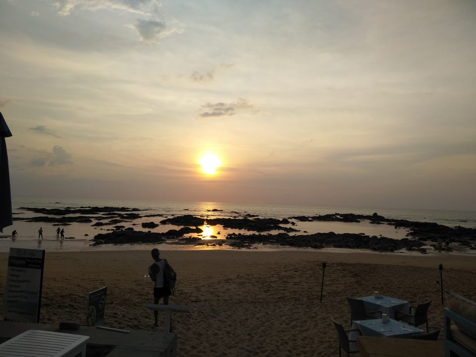 Strand Ocean Breeze Resort