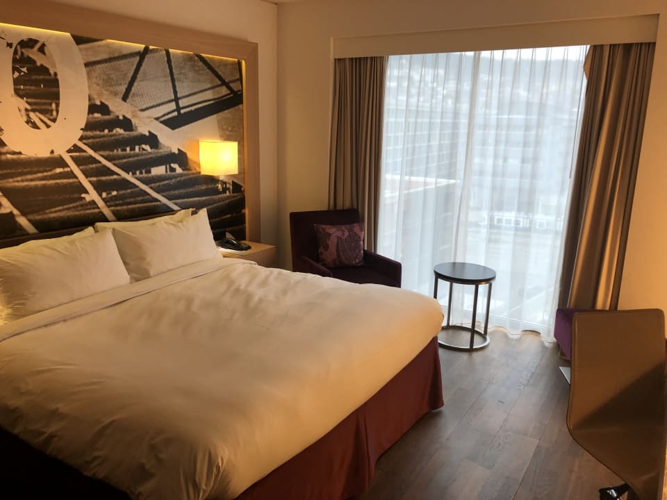 Zimmer Renaissance Zurich Tower Hotel