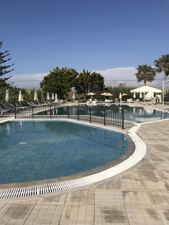 Pool Hotel Nefeli