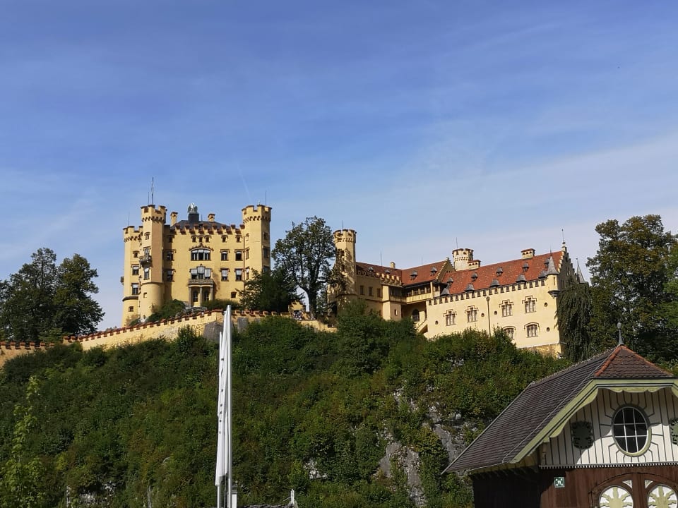 Außenansicht AMERON Neuschwanstein Alpsee Resort & Spa