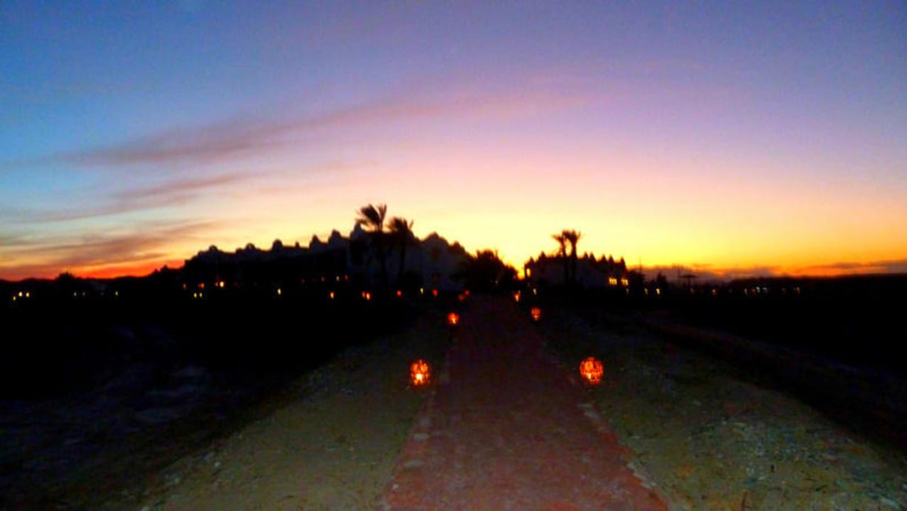 Sonnenuntergang Lahami Bay Beach Resort