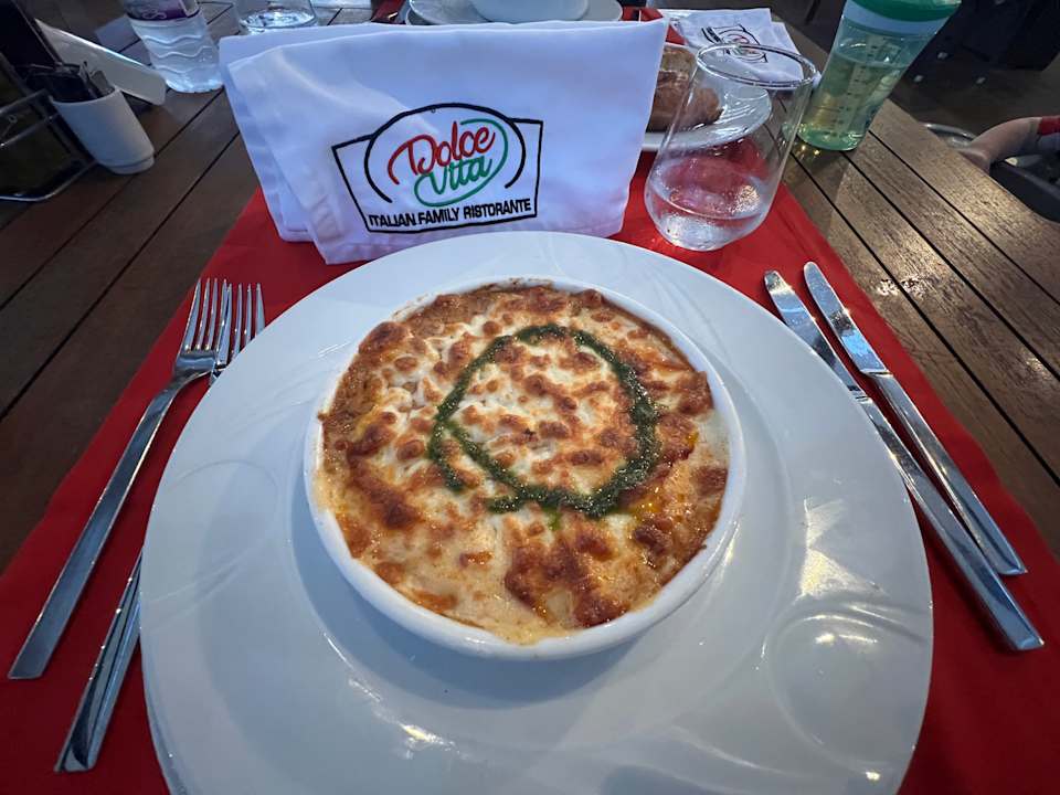 Gastro Xanadu Resort Hotel