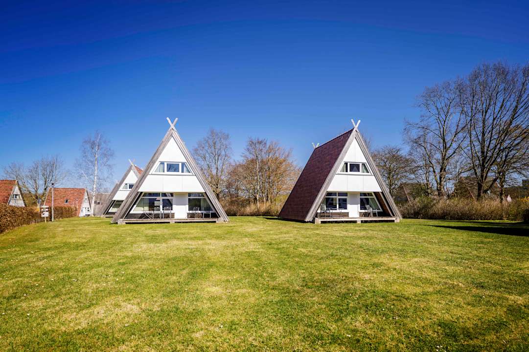 Außenansicht Ferienhauspark Asgard in Damp