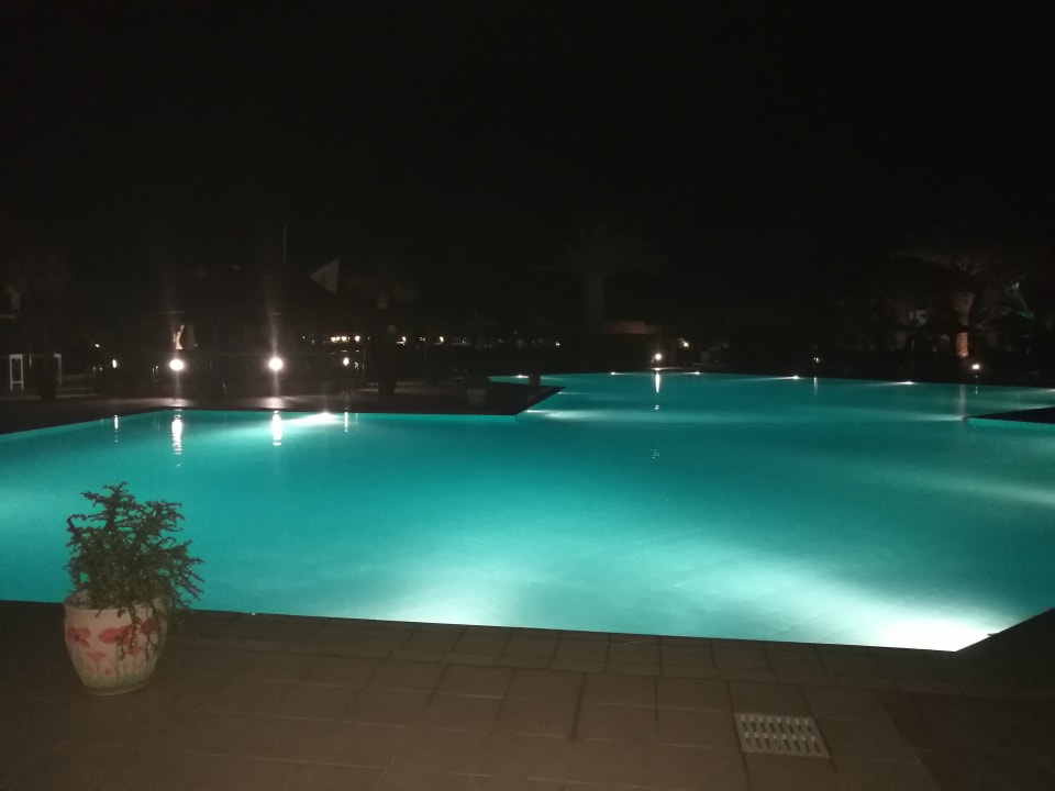 Pool Anissa Beach & Village