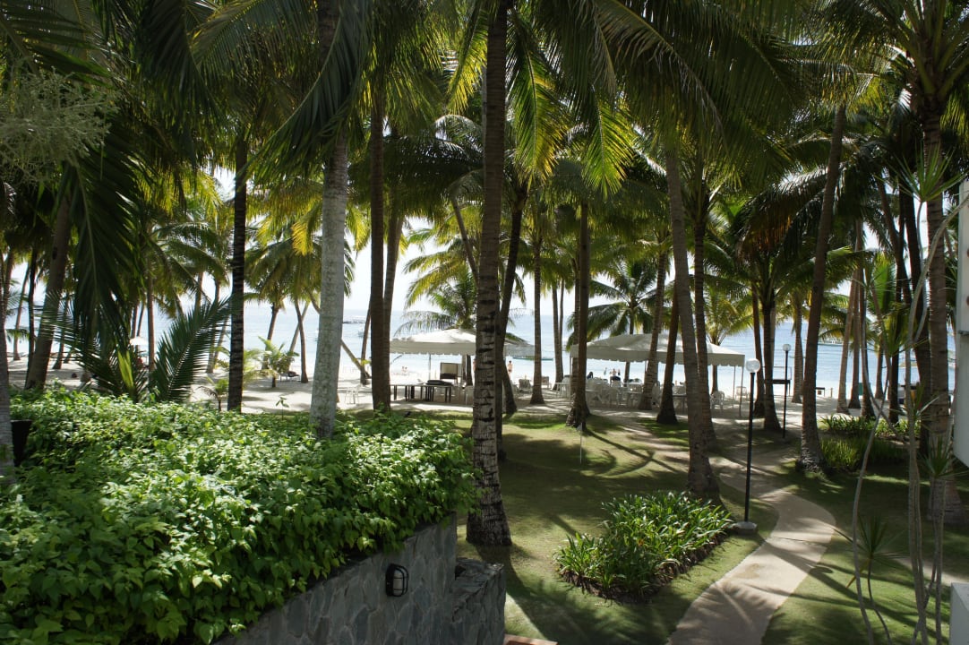 Weg zum Strand Henann Resort