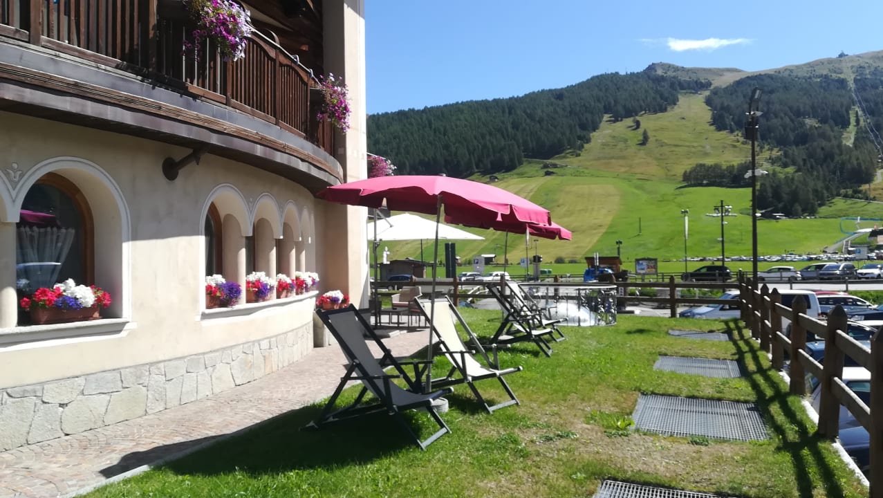 Gartenanlage Hotel Flora