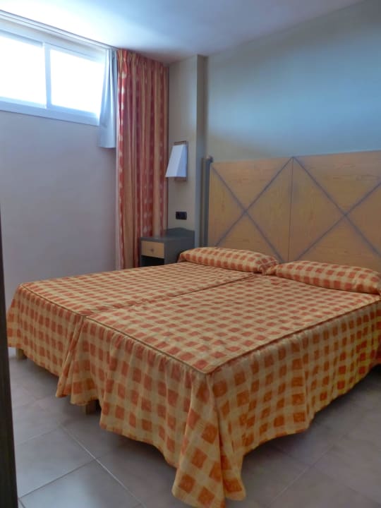 Schlafzimmer THB Sa Coma Platja