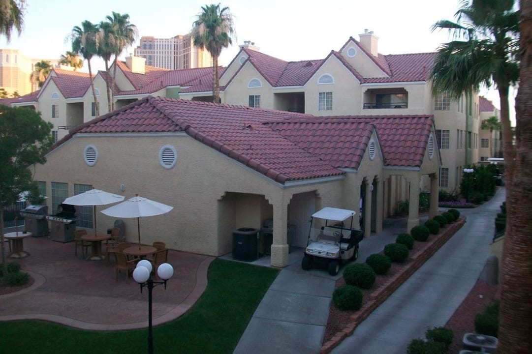 Aussenanlage Holiday Inn Club Vacations Las Vegas at Desert Club Resort