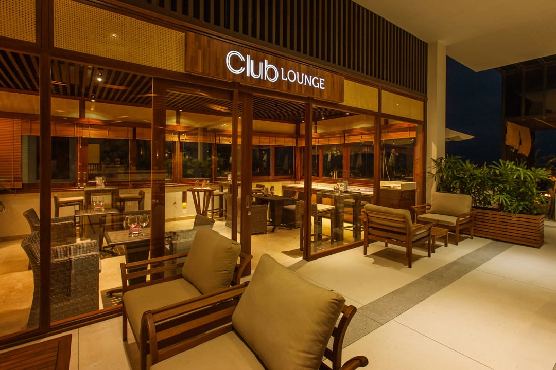 Club lounge The Cliff Resort & Residences