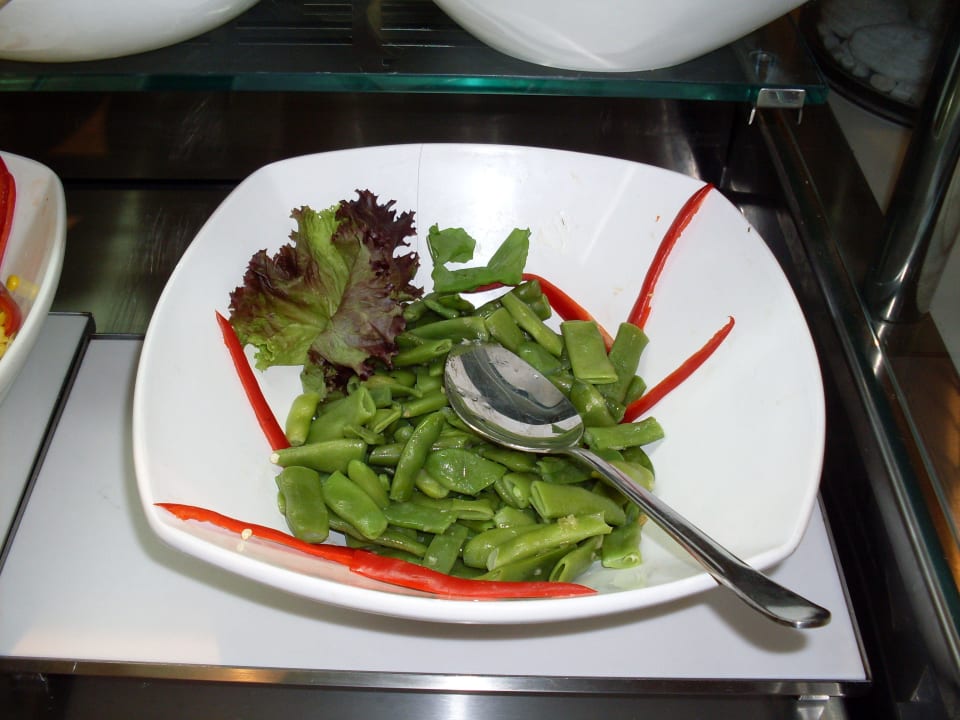 Viele verschiedene Kräuter und Salate Sentido Trendy Verbena Beach