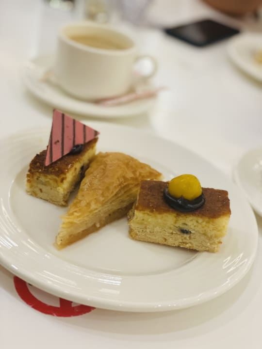 Gastro Dream World Palace Hotel