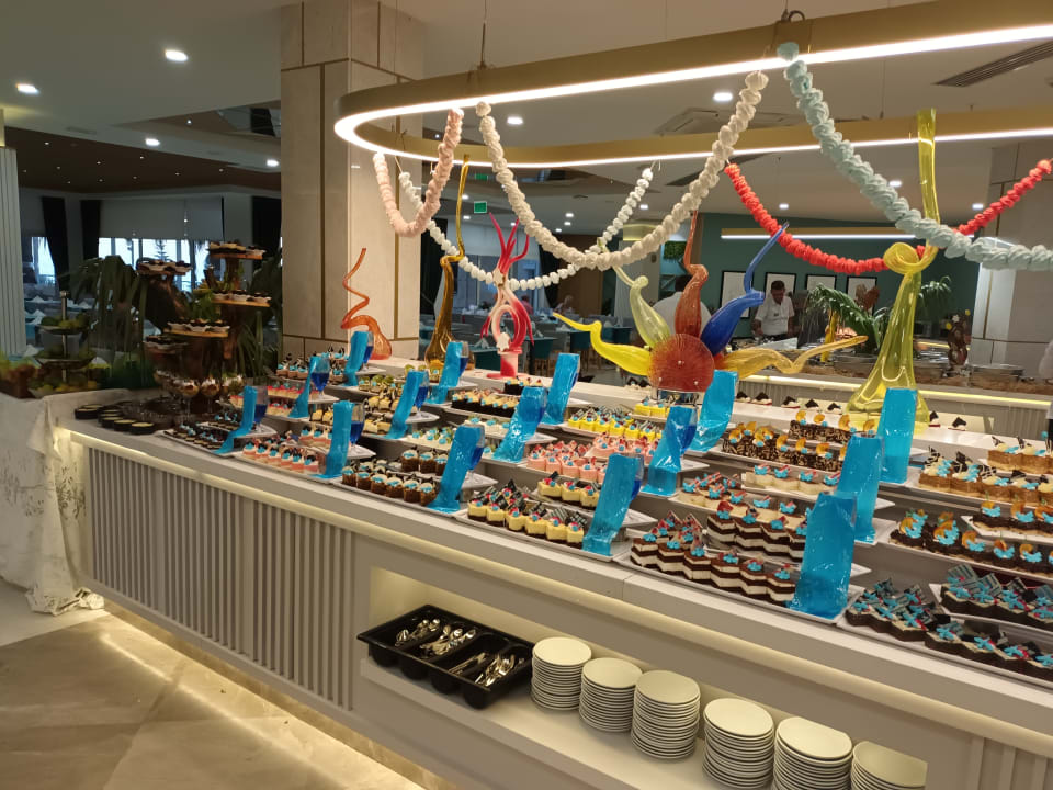Gastro Iz Flower Side Beach Hotel