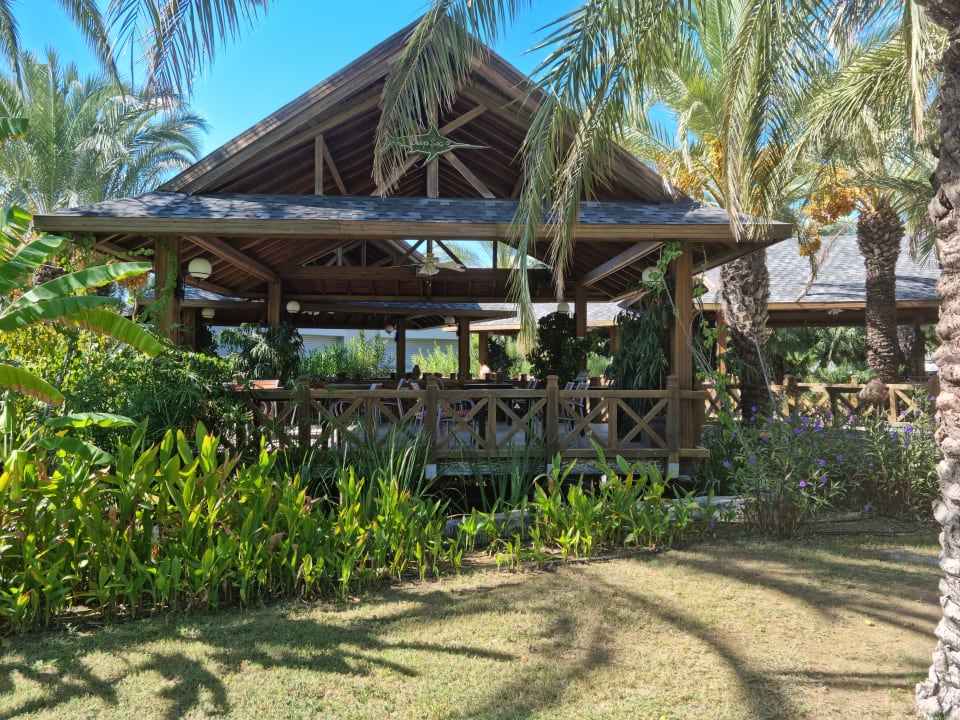 Gartenanlage Royal Wings Hotel