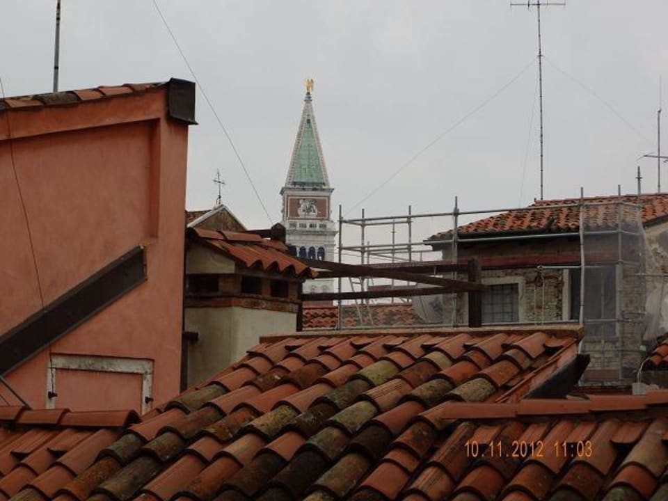 Ausblick Zimmer 43 (4. Stock) Hotel Bartolomeo