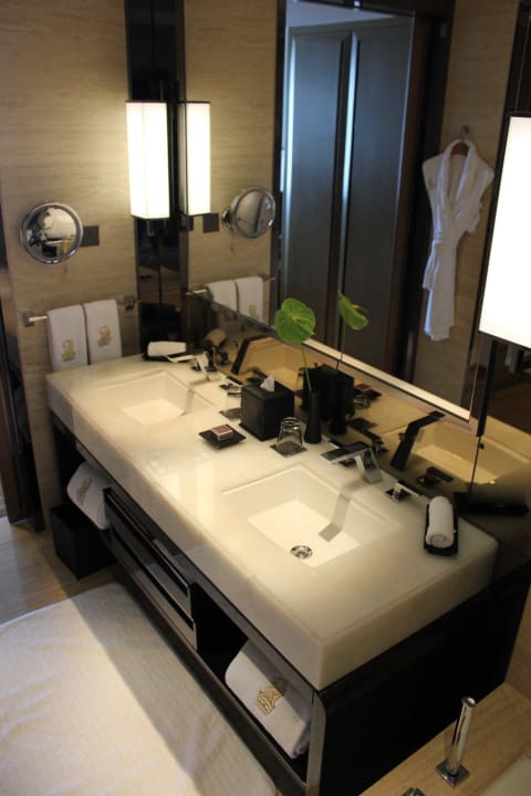 Nochmal Bad  Hotel The Ritz-Carlton Hongkong