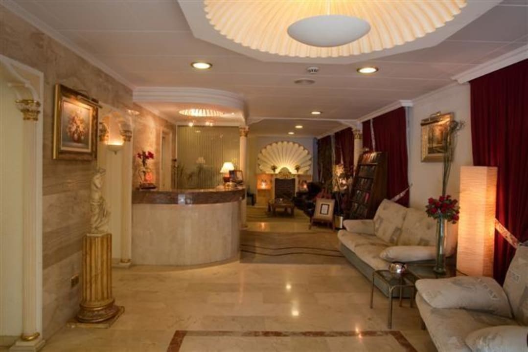 Recepción Hotel Claramar