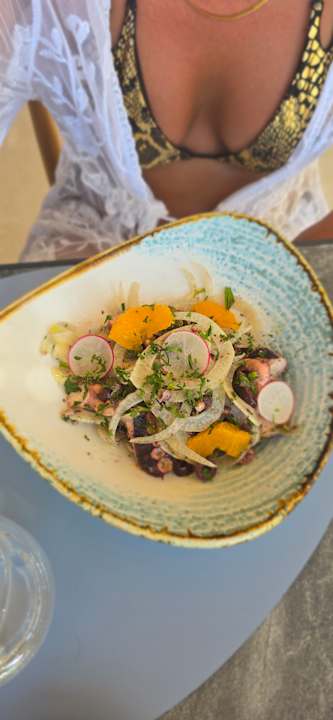 Pool Oros Luxury Beach Resort