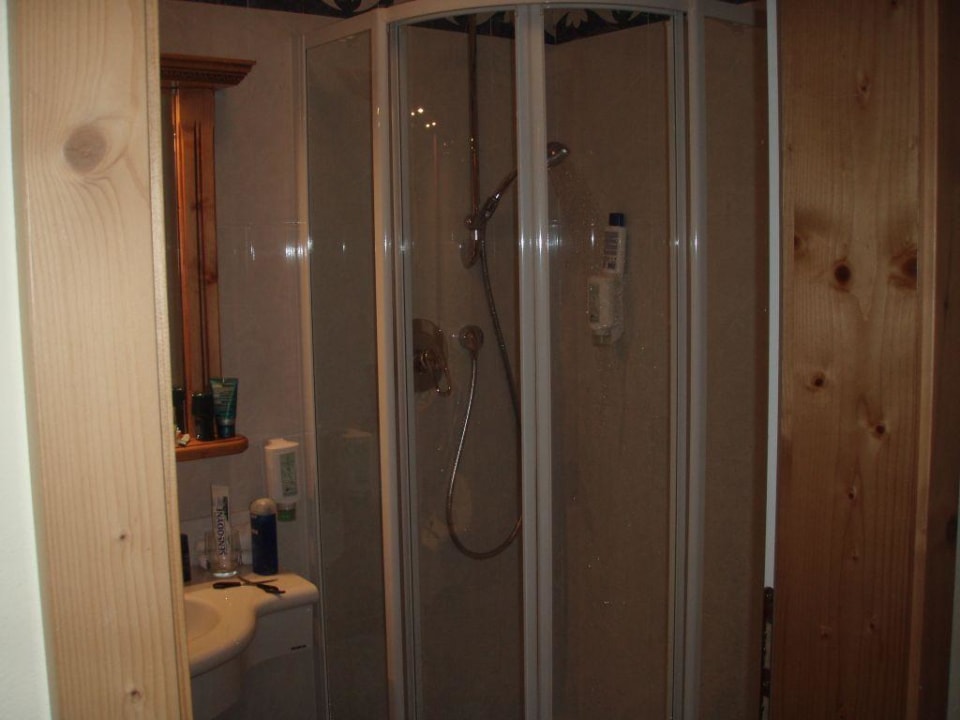 Nasszelle Quellenhof Luxury Resort Passeier