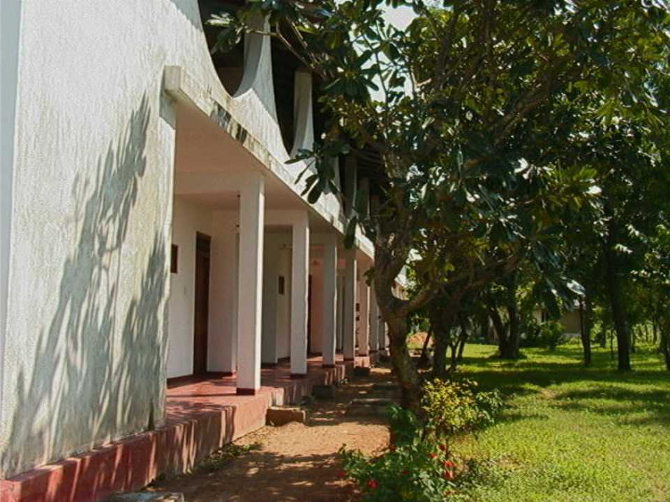 Hauptgebäude Hotel Nilaveli Garden Inn