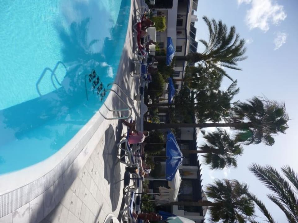 Nachmittags am Pool Bungalows & Appartements Playamar