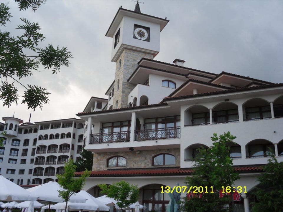 Vom Strand betrachtet Helena Sands