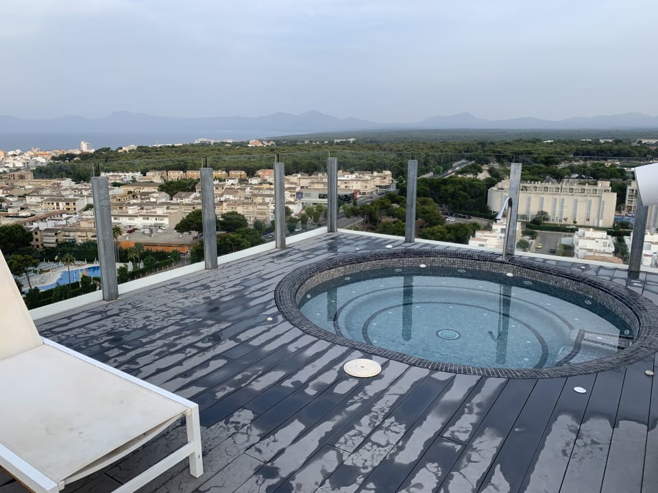 Ausblick BG Tonga Tower Design Hotel & Suites