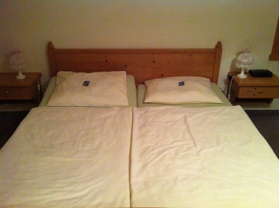 Doppelbett Gästehaus Glatz