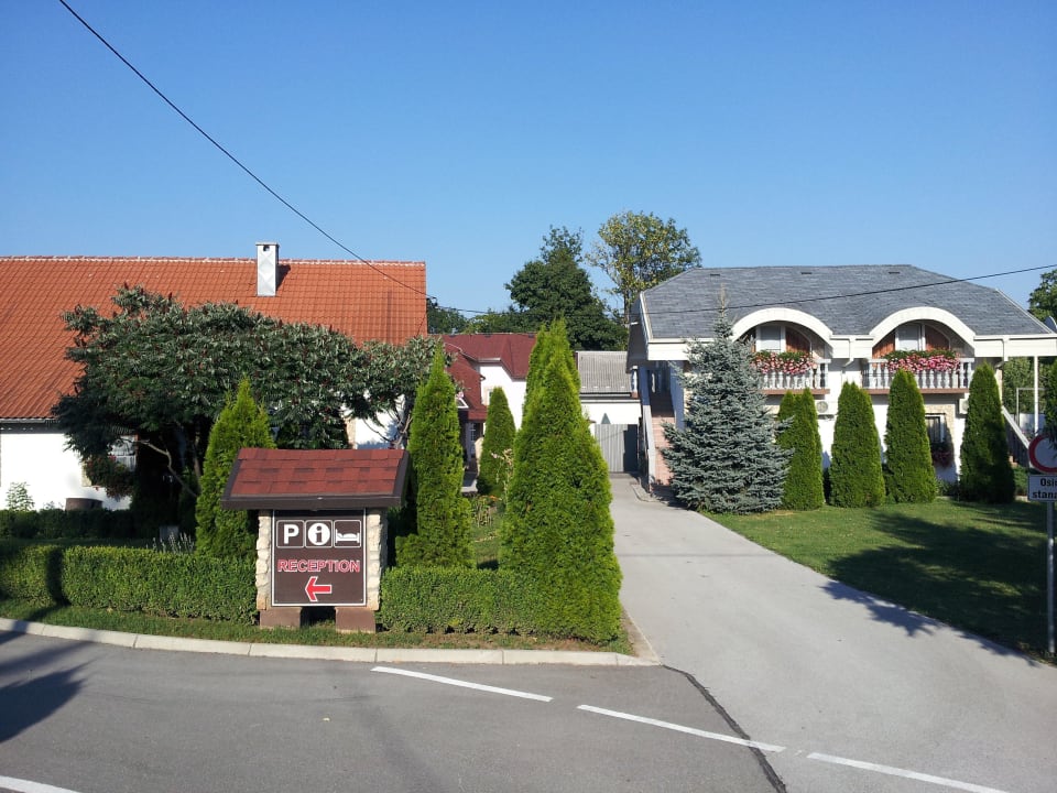 Zufahrt SEDRA Holiday Resort-Adults Only