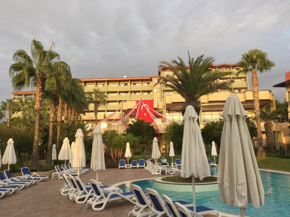 Feiertag  Hotel Grand Side