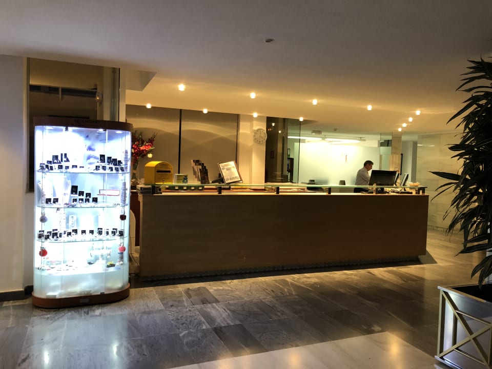 Lobby Hipotels Mediterraneo Club