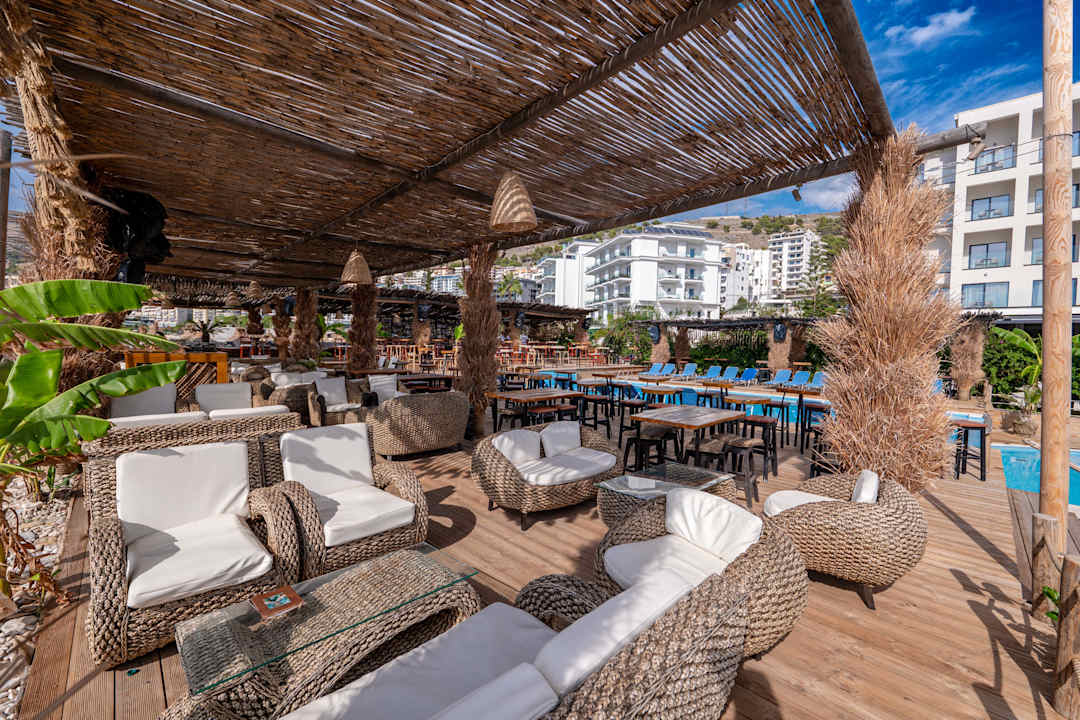 Außenansicht Grand Hotel Saranda